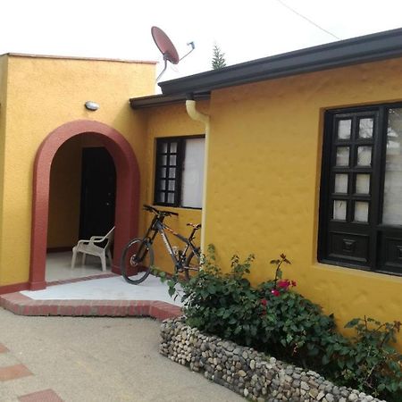 Finca Villa Alegria Chinauta Exterior photo